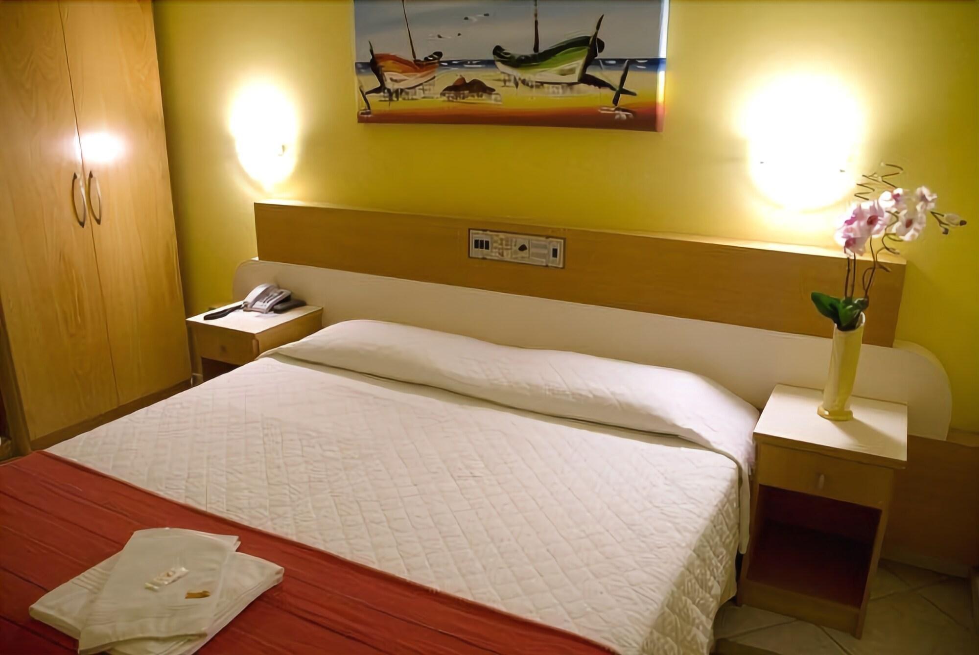 Hotel Italia Balneário Camboriú Esterno foto
